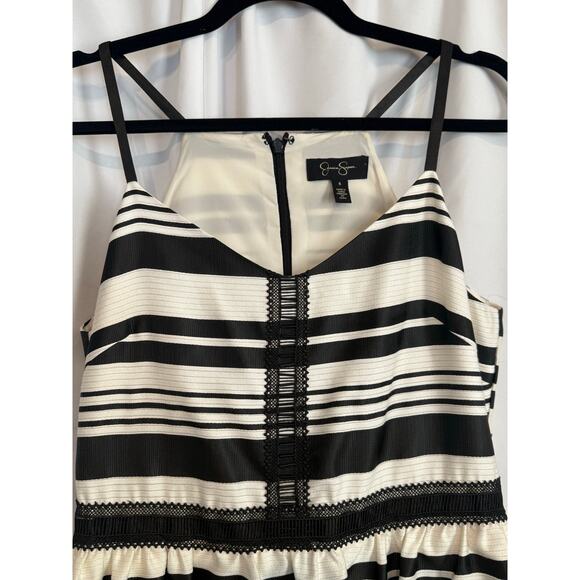 Jessica Simpson Black and White Strip Dress, Size 6 - Picture 2 of 7